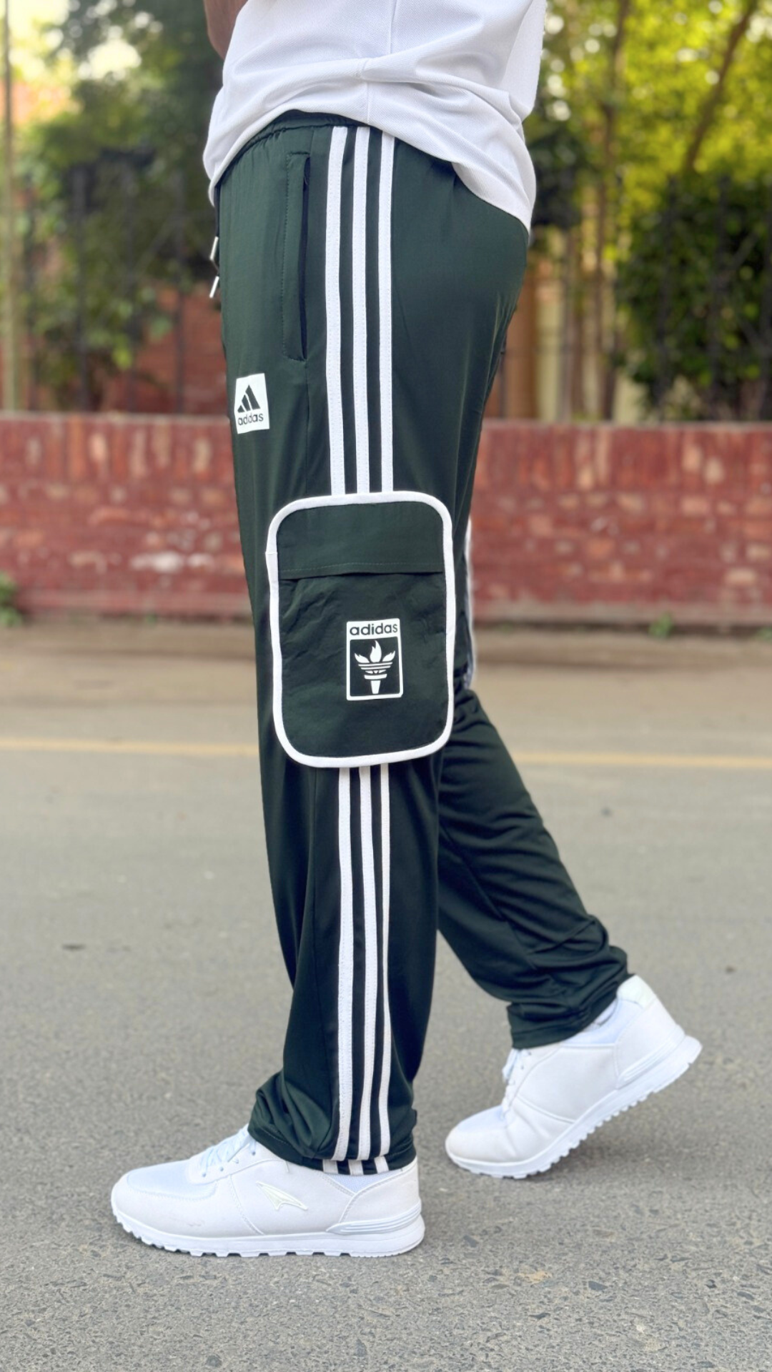 Premium Green Three Tapes Men's 4 way Stretch-able Lycra Oval Pocket Cargo Trousers